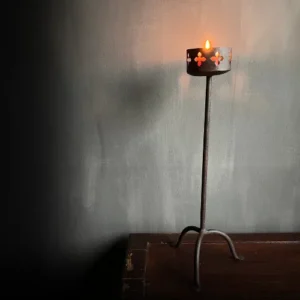 De landelijke woonaccessoires van Sweet Jade interieur. Kandelaren en windlichten voor elke gelegenheid!