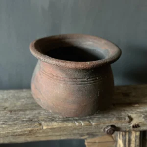Terracotta tuimel potje klein voor in een landelijk en of mediterrane interieur