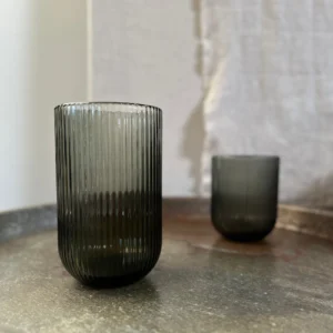 glas met ribbel groot, grote longdrinkglazen, groot drinkglas, luxe drinkglazen, zomers tafelen